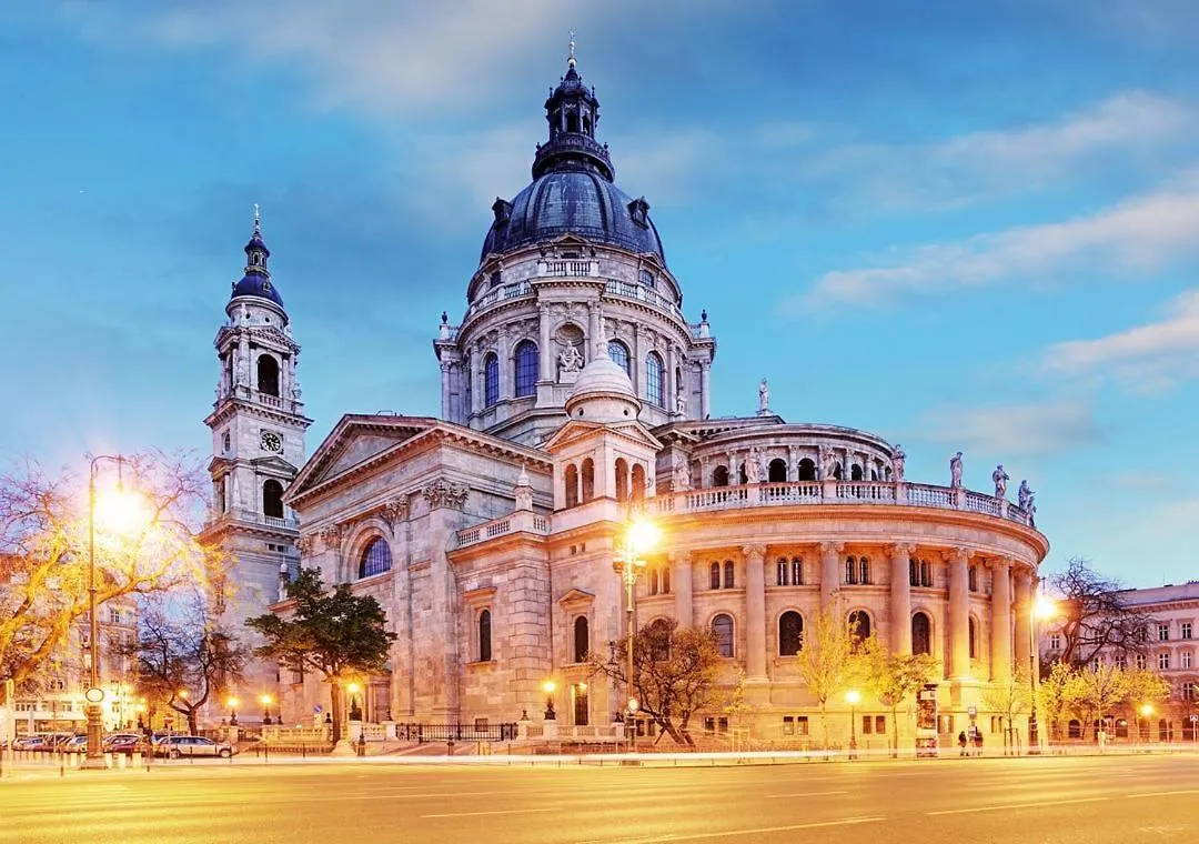 2 Rooms Between Of Chain Bridge, Cathedral, Parlament,Castle Area Budapeste Apartamento