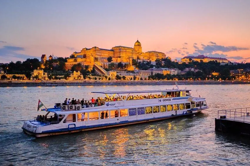 2 Rooms Between Of Chain Bridge, Cathedral, Parlament,Castle Area Budapeste