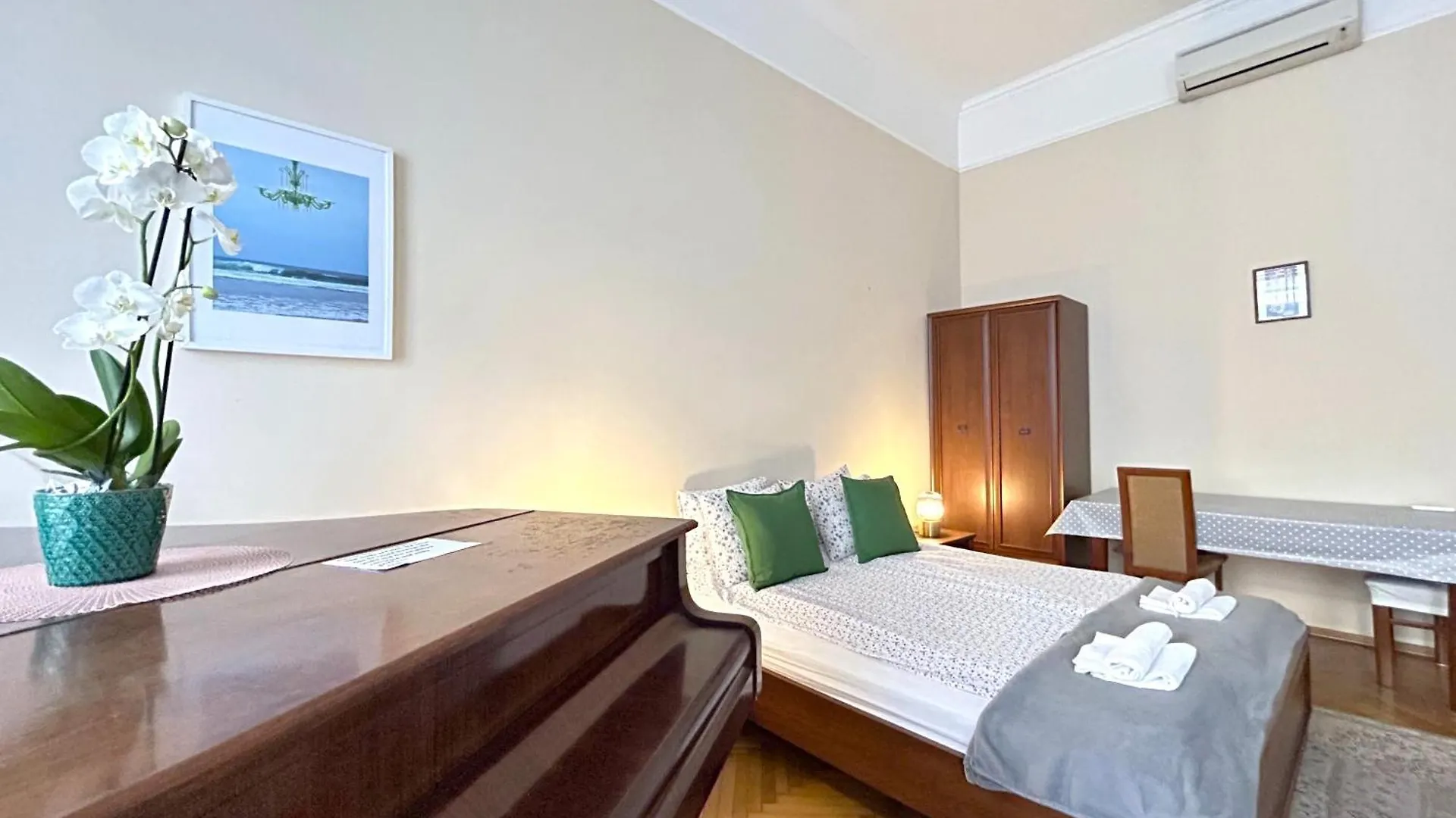 2 Rooms Between Of Chain Bridge, Cathedral, Parlament,Castle Area Budapešť