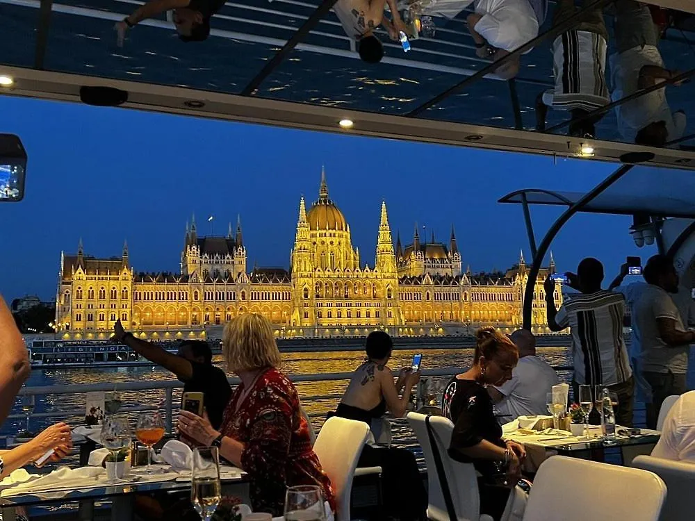 2 Rooms Between Of Chain Bridge, Cathedral, Parlament,Castle Area Budapešť